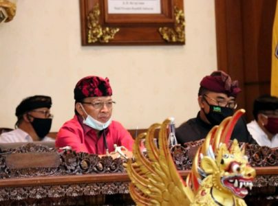 Rapat Paripurna, DPRD Bali Setujui LKPJ Gubernur TA 2019 dan Disahkannya 4 Raperda Jadi Perda