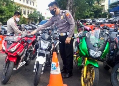 Meskipun Ada Aturan PSBB, Polda Jatim Sita 302 Motor dari Aksi Nekat Balap Liar