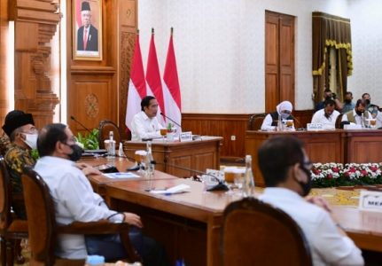 Presiden Jokowi Instruksikan Sejumlah Langkah Penanganan Covid-19 di Jawa Timur