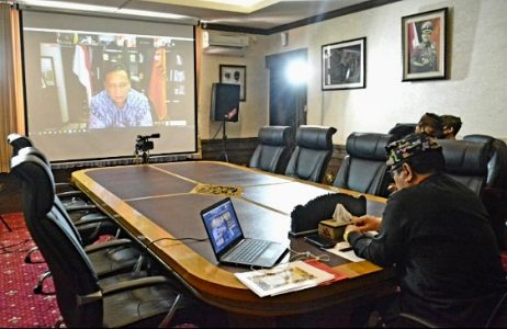 Wagub Bali Ikuti Apel Siaga dalam Jaringan ‘Bali Siap Pemilihan Serentak 2020’ Secara Virtual
