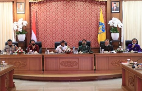 Bupati/Walikota se-Bali Sepakat Tatanan Kehidupan Era Baru Dimulai 9 Juli