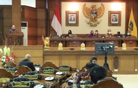 PAD Bali dari Pajak dan Bea Kendaraan Bermotor Mentok, Gubernur Koster Rancang Gali Sumber Potensi Lain