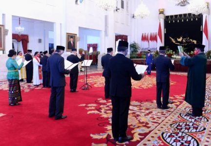 Presiden Jokowi Saksikan Pengambilan Sumpah Anggota KKI Periode 2020-2025