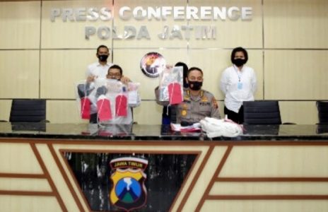 Sediakan Jasa ‘Esek-Esek’, Unit III Renakta Ditreskrimum Polda Jatim Gerebek LC Arjuna Club & Karaoke