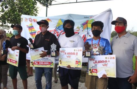 Peringati HUT RI ke-75 dan Ultah Karang Taruna, Pemdes Keprabon Gelar Acara Festival Layangan Hias 2020