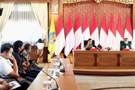 Fasilitasi UMKM dan IKM Ikuti Pameran, Ny Putri Koster Ingin Produk Kerajinan Lokal Kuasai Pasar