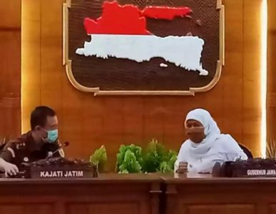 Gubernur Jatim Ikuti Rakor Realisasi Anggaran Bersama Kemendagri Secara Virtual