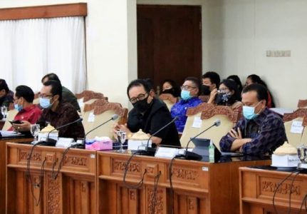 Dalami Tiga Ranperda, DPRD Bali Gelar Rapat Kerja Gabungan dengan Eksekutif