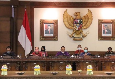Raperda RZWP3K Disetujui, Gubernur Koster: Bali Miliki Perda yang Lengkap untuk Mengatur Ruang Darat, Laut dan Pesisir