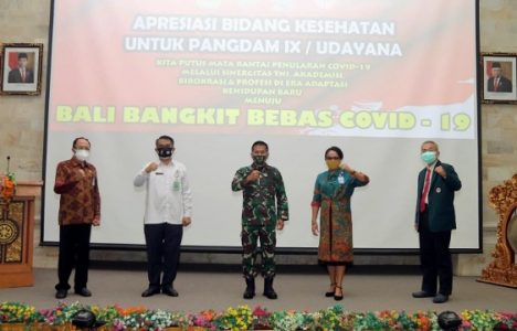 Bersinergi dengan Semua Pihak, Pangdam IX/Udayana Terima Apresiasi dan Penghargaan Bidang Kesehatan