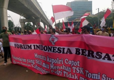 FIB Aksi Damai di Mabes Polri, Minta Bareskrim Tangkap Tommy Suhardi Pembuat Red Notice Djoko Tjandra