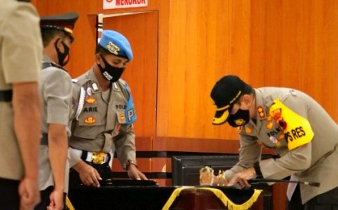 Kapolres Klaten Pimpin Upacara Sertijab 3 Kapolsek di Aula Satya Haprabu Mapolres