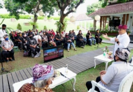 Sepuluh Tahun Berkolaborasi, Seniman Apresiasi Langkah Pemkab Banyuwangi Kembangkan Seni dan Budaya Lokal di Banyuwangi