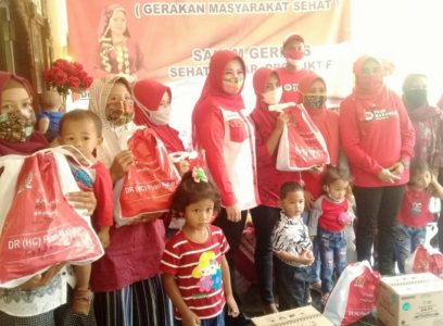 Peduli Wong Cilik, Anggota DPR Serahkan Bantuan Makanan pada Ibu Hamil