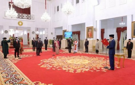 Presiden Jokowi Lantik 12 Duta Besar LBBP RI untuk Sejumlah Negara Sahabat