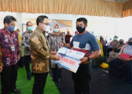 Sebanyak 70.000 Usaha Mikro Banyuwangi Terima Bantuan BPUM di Banyuwangi