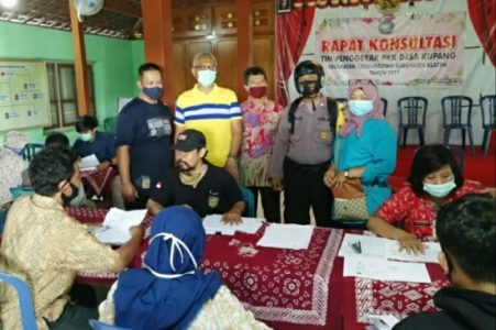 Disdukcapil Klaten Lakukan Pelayanan Jemput Bola Dokumen Administrasi Kependudukan di Desa Kupang