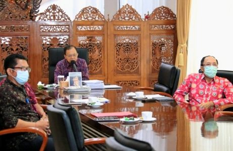 Gubernur Bali Usulkan Sistem Rujukan BPJS Berdasar RS Terdekat dan Tanggungan BPJS Ketenagakerjaan bagi Pemangku