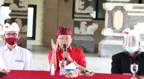 Rasa Kepedulian pada Desa Adat, Gubernur Koster Hibahkan 10 Are Tanah Pemprov Bali ke MDA Kecamatan Selat