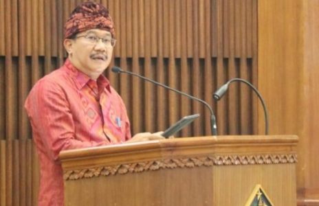 Kadiskominfos Bali Tegaskan, Tidak Ada Gubernur Koster Menyatakan ‘Larang Pesta Miras Kecuali Arak Bali saat Nataru’