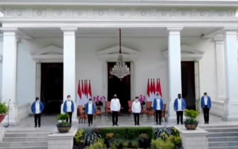 Presiden Umumkan Enam Calon Menteri Kabinet Indonesia Maju, Diantaranya Ada Tri Rismaharini dan Sandiaga Uno