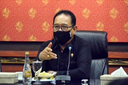 Pergantian Tahun di Tengah Pandemi, Wagub Cok Ace Minta Warga Bali Jaga Diri