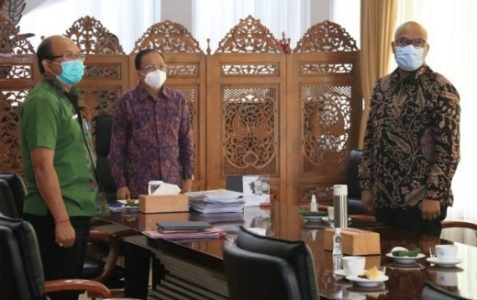 Gubernur Bali Ikuti Penandatanganan 982 Paket Kontrak Tender/Seleksi Dini Kemen PUPR Melalui Daring