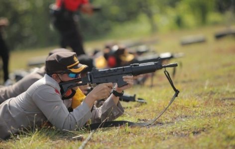 Tingkatkan Kemampuan, Polres Klaten Gelar Latihan Menembak bagi Anggota