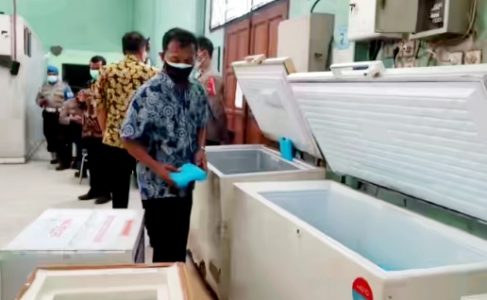 Dinkes Jatim Distribusikan Vaksin Covid-19 ke Tiga Daerah di Surabaya Raya