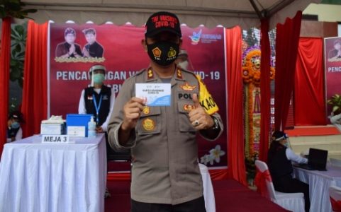 Kapolres Badung Terima Vaksinasi Perdana Covid-19