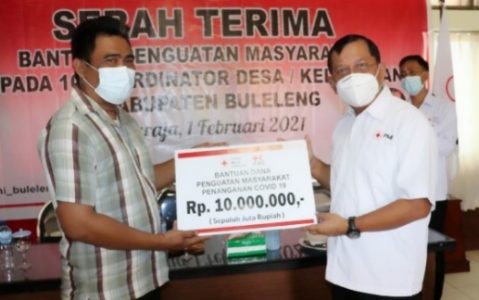 Bantu Penanganan Covid-19 di Tingkat Desa/Kelurahan, PMI Buleleng Salurkan Bantuan Dana Rp100 Juta