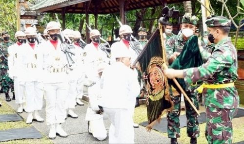 Jelang HUT ke-60, Korem 163/Wira Satya Gelar Upacara Penjamasan Duaja