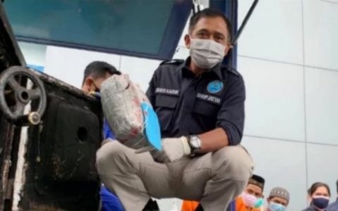 BNNP Jatim Musnakan BB Narkotika Jenis Pil Extacy Sebanyak 301 Butir dan Ganja 4,1 Kg