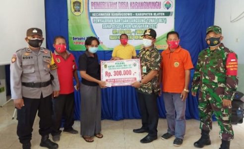 104 KPM Warga Desa Karangwungu Terima Bansos Tunai dari Kemensos RI