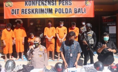 Polda Bali Ungkap Kasus Pembobolan ATM Melalui Ganjal Kartu ATM, Enam Pelaku Berhasil Dibekuk