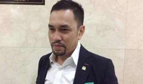Viral! Polisi Sabar Terima Cacian Warga di Pos Penyekatan, Wakil Komisi III: Sesuai Program Presisi