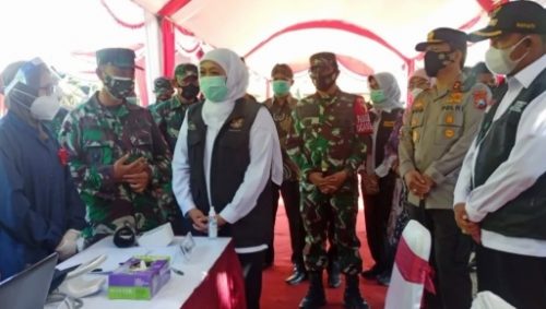 Jajaran Forkopimda Jatim Pantau Langsung Proses Vaksinasi Covid-19 Massal di Pendopo Sumenep