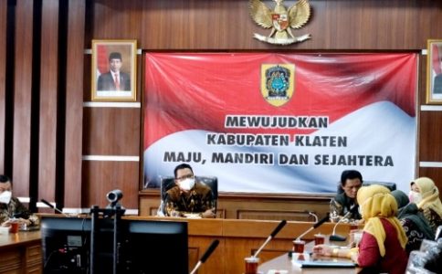 Wabup Klaten Ikuti Peluncuran OSS Berbasis Risiko Secara Virtual