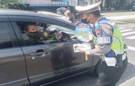 Awali Ops Patuh Candi 2021, Polres Klaten Periksa Kendaraan di Pospam Delanggu dan Prambanan