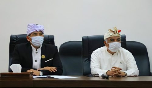 Sambut Hari Suci Galungan dan Kuningan, PHDI dan MDA Bali Ajak Umat Hindu Gunakan Buah Lokal