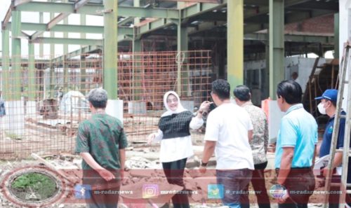 Cek Perkembangan Pembangunan Infrastruktur, Bupati Sri Mulyani Harap Selesai Sesuai Target