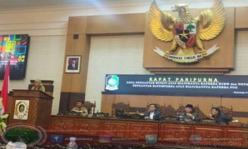 DPRD Banyuwangi Gelar Rapat Paripurna Agenda Nota Pengantar Raperda Wisata Seru tentang RTRW tahun 2023-2043 di Banyuwangi