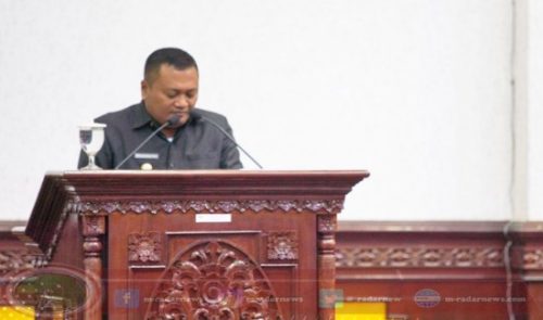 Bupati Gianyar Sampaikan Jawaban Atas Pandangan Umum Fraksi-Fraksi
