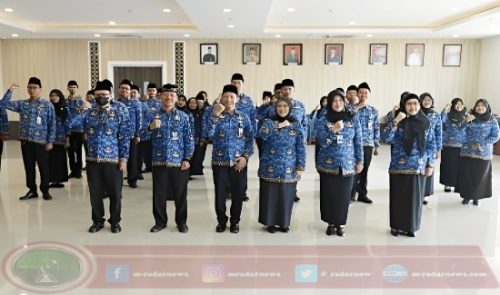 Sebanyak 33 Pejabat Fungsional di Lingkungan Provinsi Jatim Resmi Dilantik