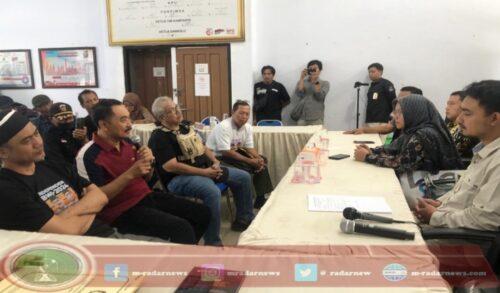 KPU Banyuwangi Tolak Penyerahan Dokumen Fisik Calon Perseorangan, Zainuri: Berbeda dengan KPU Kediri Kota dan Bojonegoro Terima dan