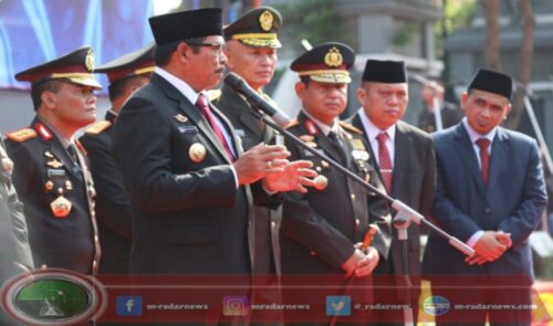 Pj. Gubernur Sampaikan Jawaban Atas PU Fraksi Terhadap Raperda Pertanggungjawaban APBD Semesta Berencana dan RPJPD Bali