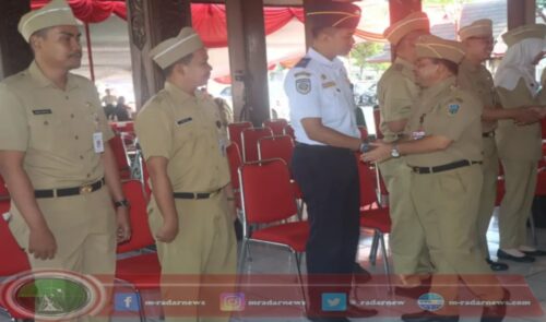 Lantik 22 Pejabat Fungsional, Bupati Ngesti Tegaskan Larangan ASN Terlibat Judi Online