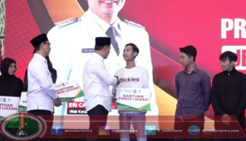 Pemkot Bersama Baznas Salurkan Bantuan Tebus Ijazah 754 Pelajar di Surabaya