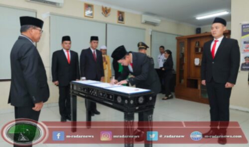 Ini Pesan Kakanwil Kemenkumham Jatim kepada Dua WNI dan Satu JFT yang Baru Diambil Sumpah
