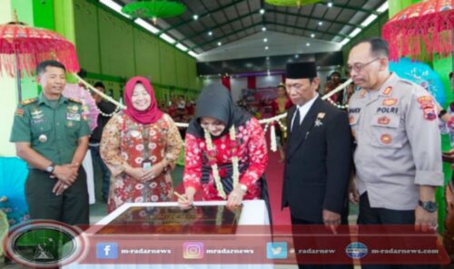 Sambang Warga Juwiring, Bupati Sri Mulyani Resmikan GOR MINA